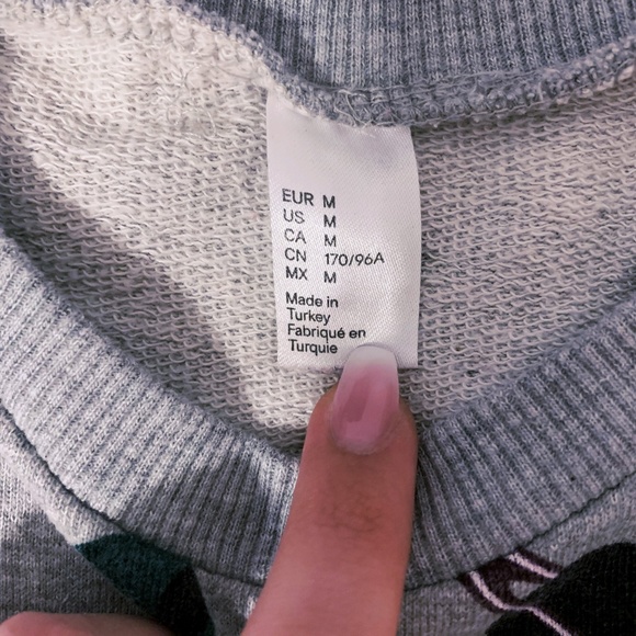 H&M Alien Sweatshirt M - Picture 2 of 2